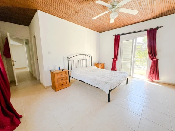 4-bedroom bungalow in Lapta Kyrenia with private swimming pool, garden, outdoor seating area, and detached single-level home with ready title deed in North Cyprus