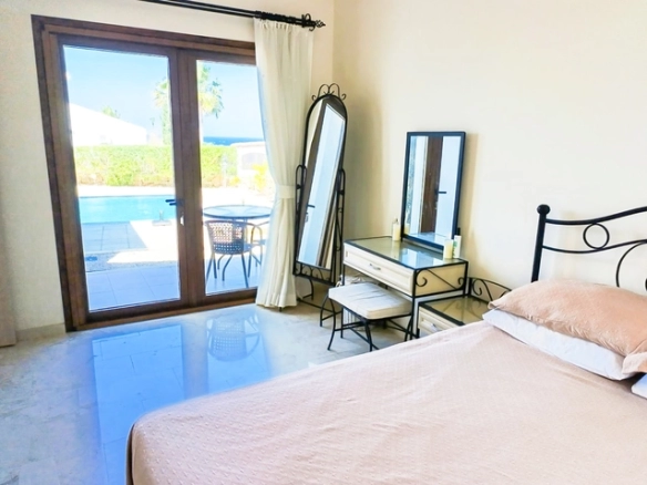 3 bedroom villa with private pool in Bahceli Kyrenia