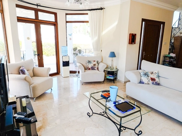 3 bedroom villa with private pool in Bahceli Kyrenia