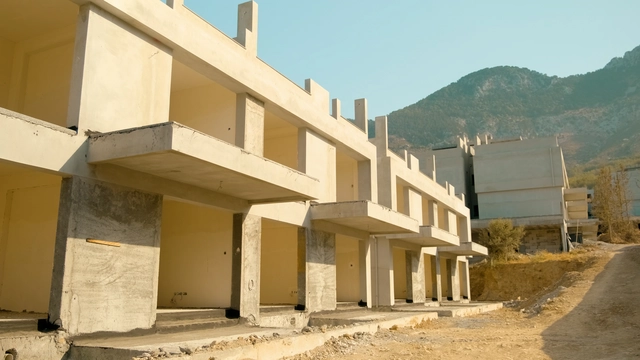 spectra august 2025 construction update.00_01_12_22.still053.jpg053 Modern townhouse Project in Lapta Kyrenia featuring stylish interior design, open-plan kitchen, spacious living area, and scenic mountain and pool views in North Cyprus.