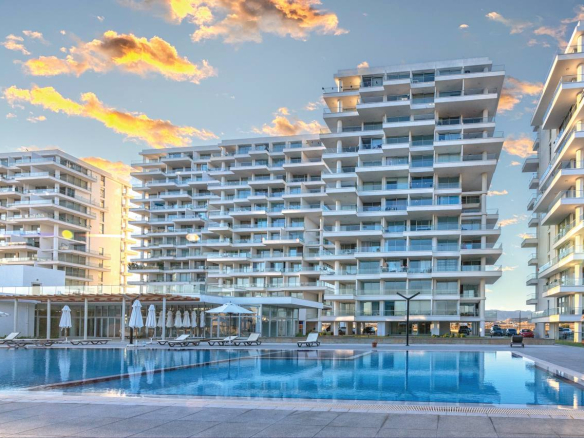 Fully furnished 2-bedroom apartment with balconies near the sea in Bogaz Iskele North Cyprus