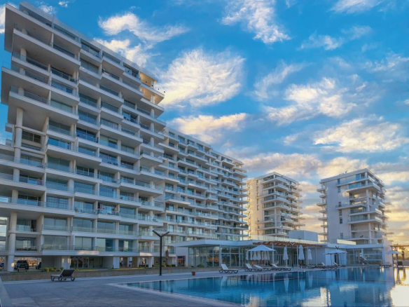 Fully furnished 2-bedroom apartment with balconies near the sea in Bogaz Iskele North Cyprus