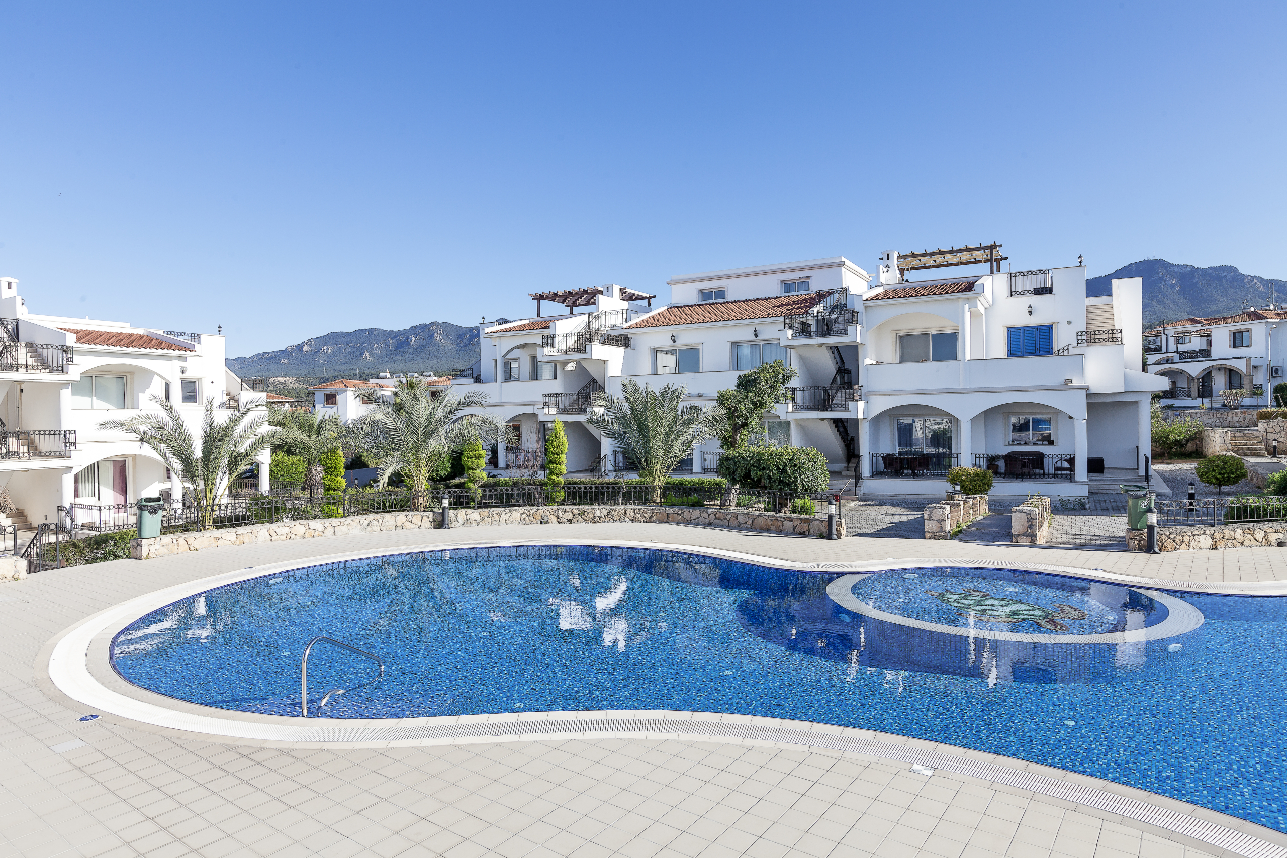 R-ESE-005 (26) Fully furnished 3 bedroom garden villa apartment in Esentepe North Cyprus with resort facilities and swimming pools