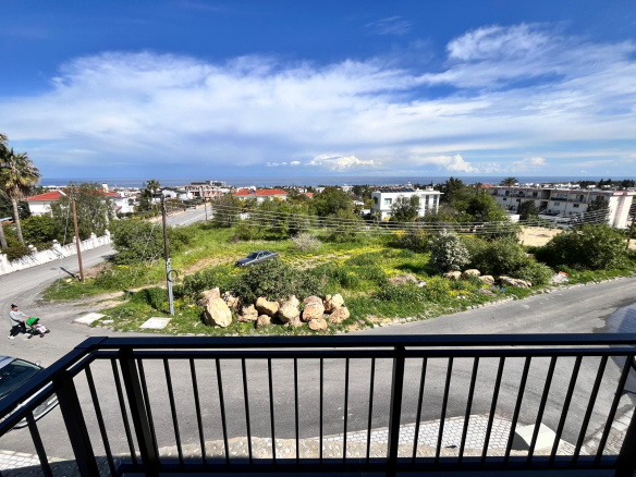 Three-bedroom apartment with private roof terrace in Çatalköy, Kyrenia