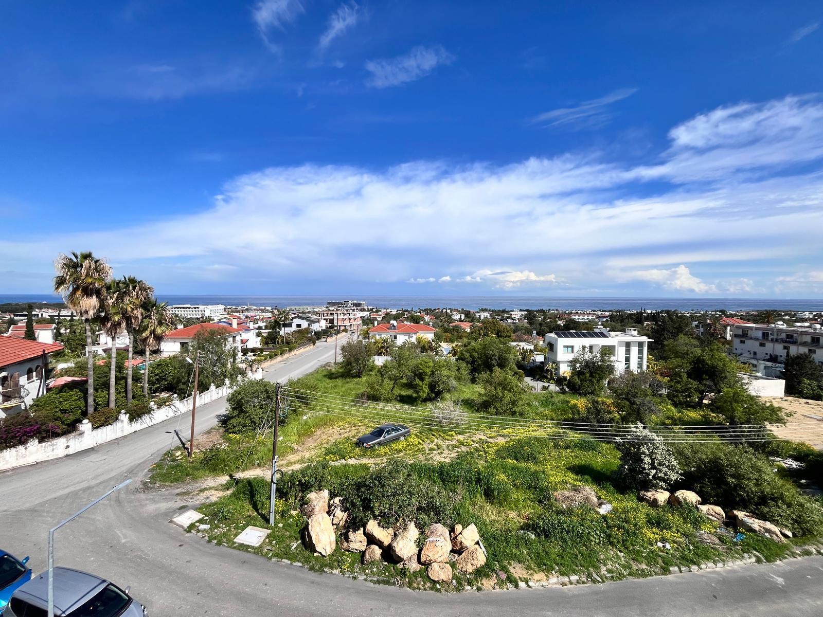 Vista Life (3) Three-bedroom apartment with private roof terrace in Çatalköy, Kyrenia