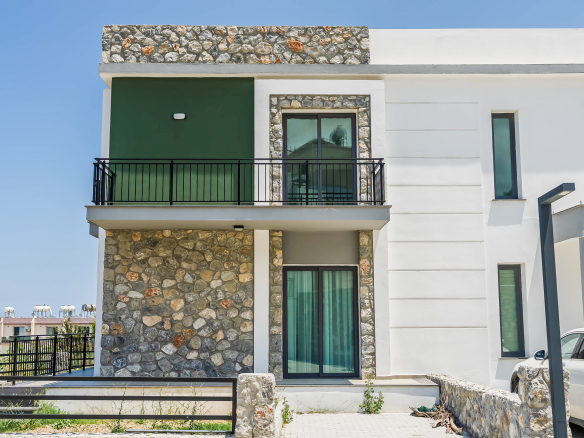 3 bedroom ground floor garden apartment for sale in Çatalköy Kyrenia