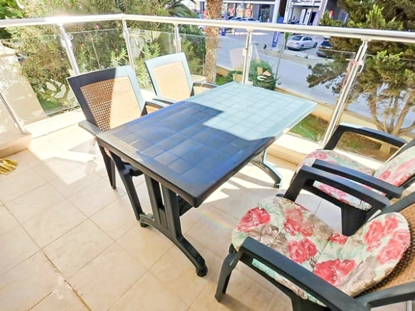 1 bedroom apartment with 65 sqm of living space