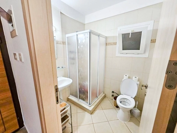 1 bedroom apartment with 65 sqm of living space
